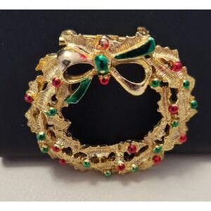 Vintage GERRY'S Signed Gold Tone Christmas Holiday Wreath Red Green Brooch Pin